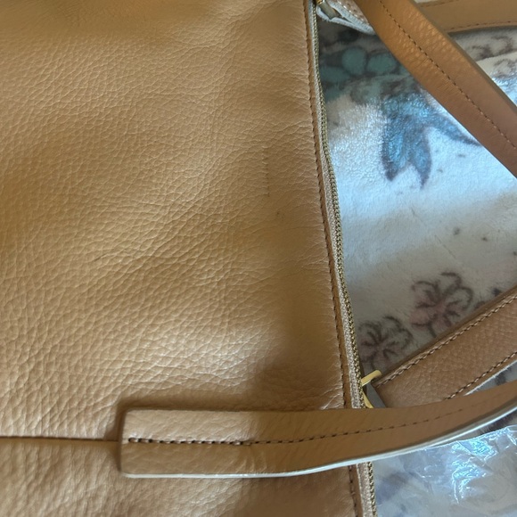 HAMMITT~Elegant Tan Leather Shoulder Bag&Leather I'd wallet Holder🌻🌻 - Picture 4 of 10